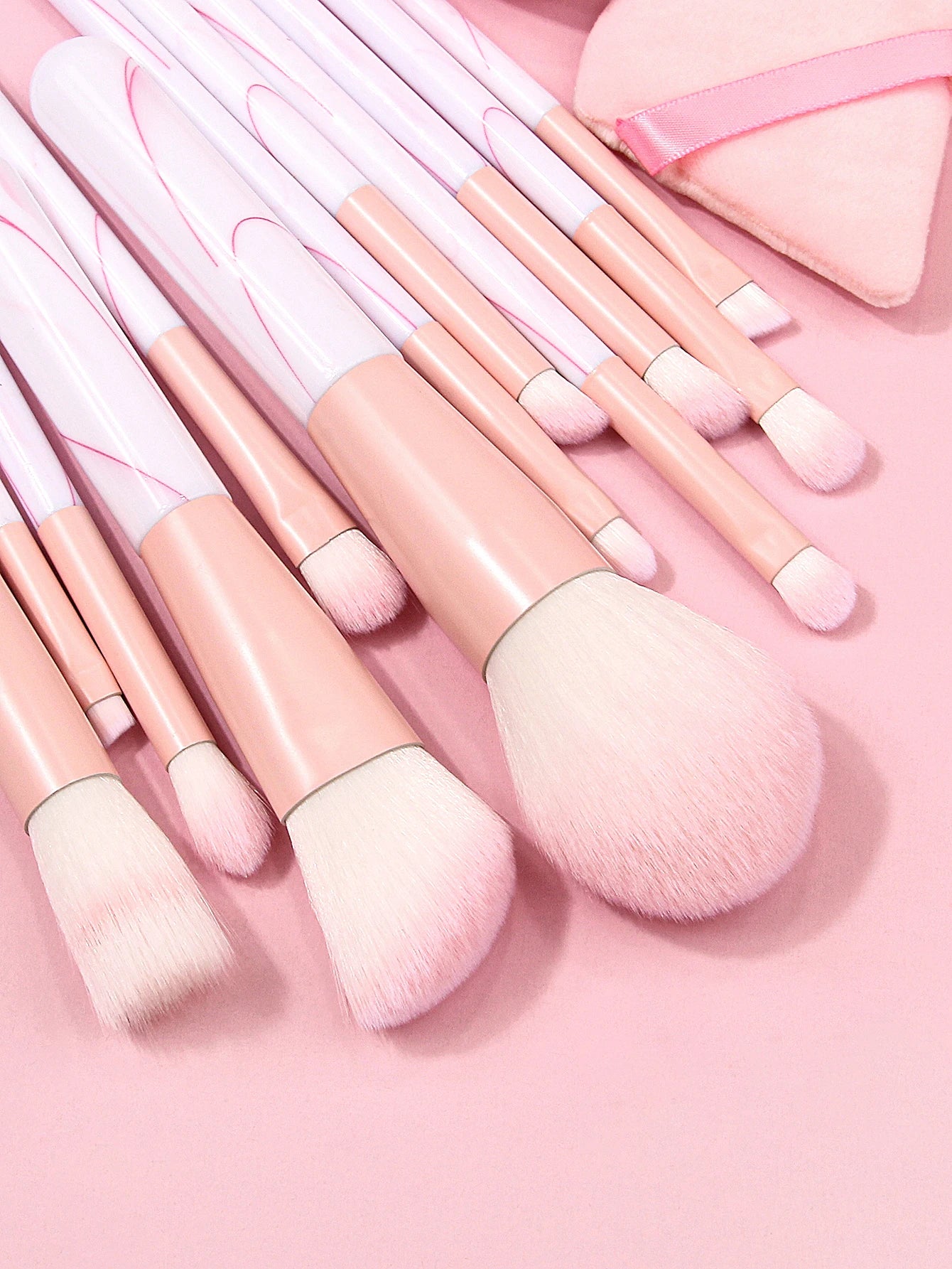 Makeup Brush Set – Foundation, Blush, Powder, Eyeshadow & Concealer Blending Brushes